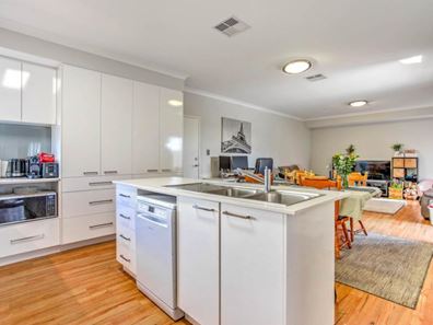 234A Seville Drive, Seville Grove WA 6112