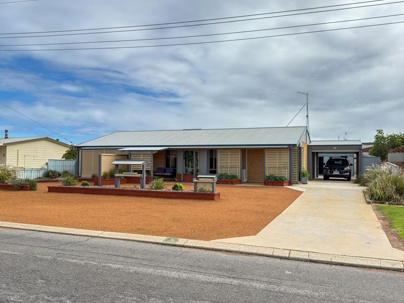 9 Delmage Street, Dongara