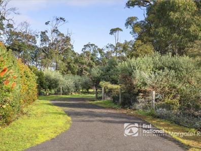 7 Dobbins Place, Witchcliffe WA 6286