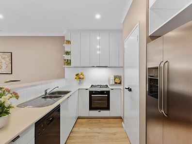 8/10 Marina Drive, Ascot WA 6104