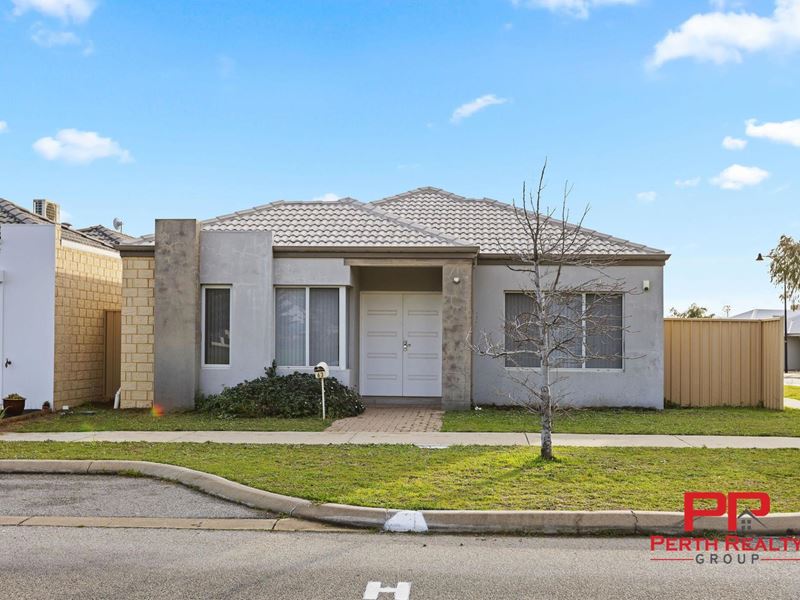 63 Fairbourne Approach, Butler