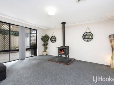 7 Adela Bend, Lakelands WA 6180