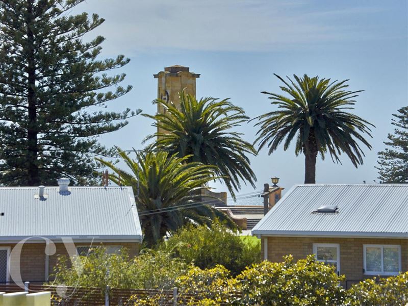 2/5 Swanbourne Street, Fremantle