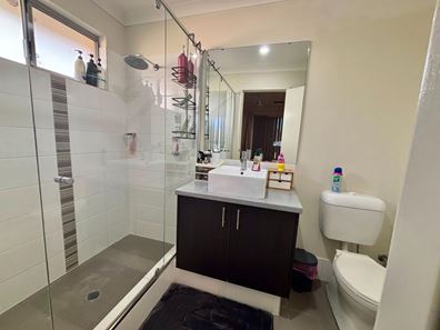 16A Wood Avenue, Waroona WA 6215
