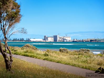 9 Lands Edge Close, Bluff Point WA 6530