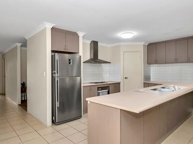 24 EUREKA COURT, Pinjarra WA 6208