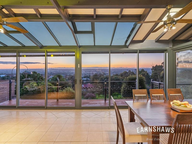 11 Narran Place, Swan View