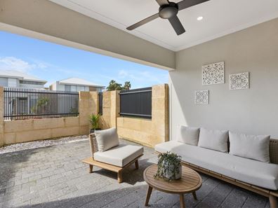 4A Cromer Grove, Kallaroo WA 6025