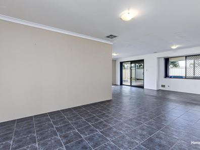 41 Seville Drive, Seville Grove WA 6112