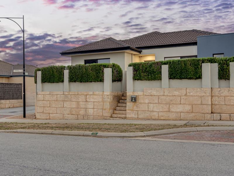 5 Cardross Gardens, Butler WA 6036