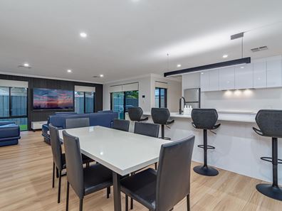 5 Cardross Gardens, Butler WA 6036