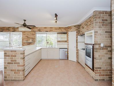 48 Old York Road, Greenmount WA 6056