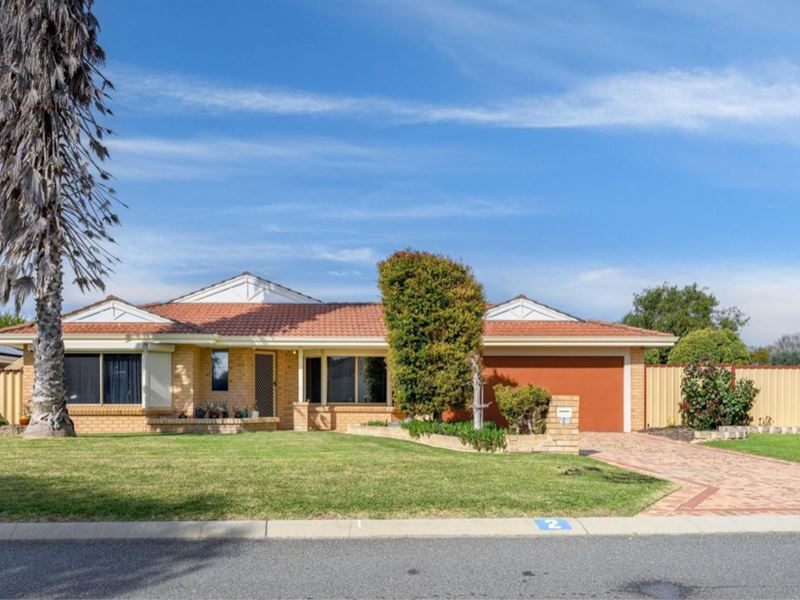 2 Dalaroo Court, Cooloongup WA 6168