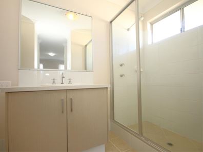 6 Romeo Pass, Wandina WA 6530