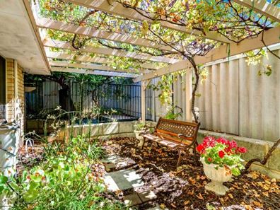 11A Cormack Road, Alfred Cove WA 6154