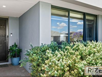 13 Farnese Way, Banksia Grove WA 6031