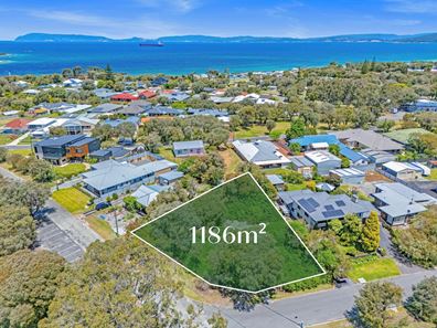 21 Roe Parade, Emu Point WA 6330