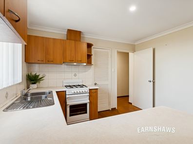 20a Abercorn Road, Forrestfield WA 6058