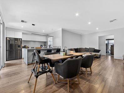 23 Lowlands Avenue, Eglinton WA 6034
