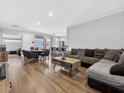 23 Lowlands Avenue, Eglinton WA 6034