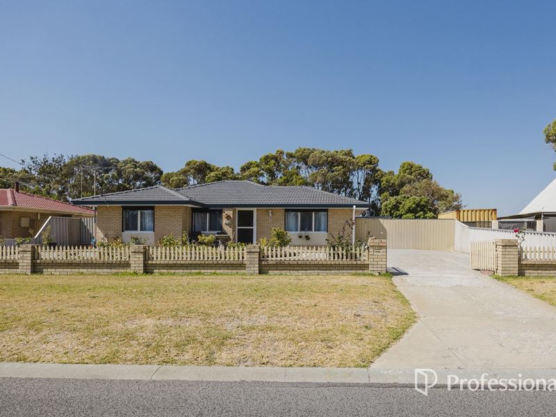 23 Fawkner Road, Two Rocks WA 6037