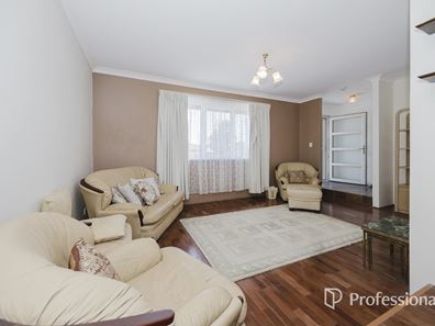 23 Fawkner Road, Two Rocks WA 6037