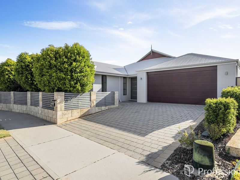 22 Coot Way, Tapping