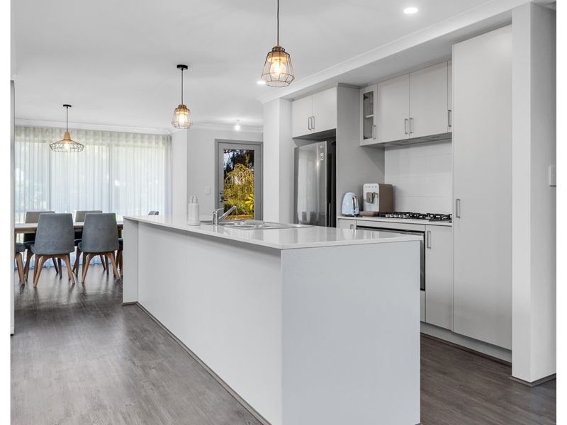 9 Quadrangle Lane, Greenwood WA 6024