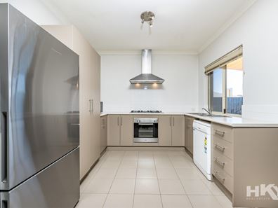 3/10 Dulegal Way, Aveley WA 6069