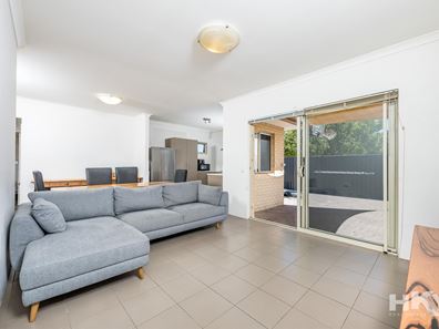 3/10 Dulegal Way, Aveley WA 6069