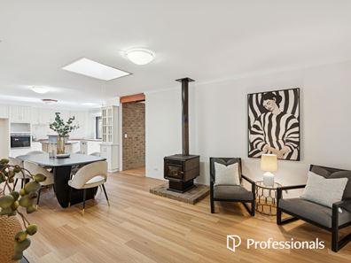 7 Arundel Court, Maida Vale WA 6057