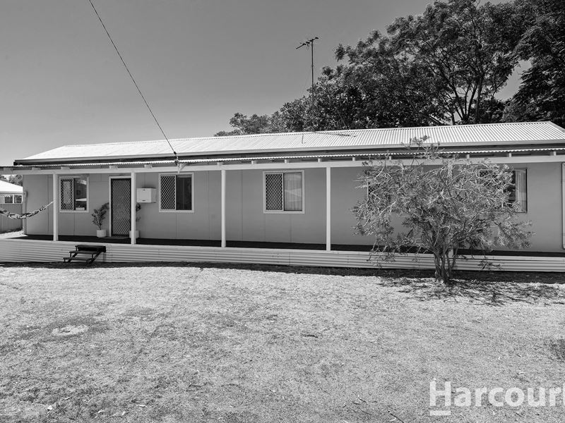 12 Thera Street, Falcon