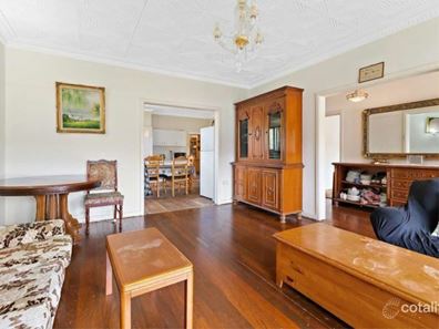 39 Hamilton Road, Hamilton Hill WA 6163