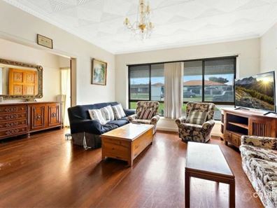 39 Hamilton Road, Hamilton Hill WA 6163