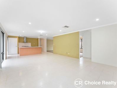 27 Serisier Pwy, Queens Park WA 6107