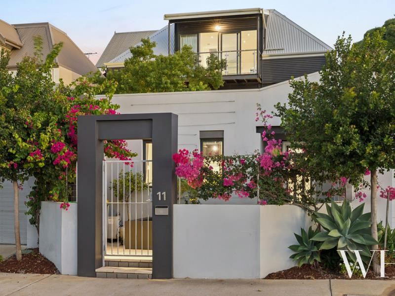 11 Leslie Road, North Fremantle WA 6159