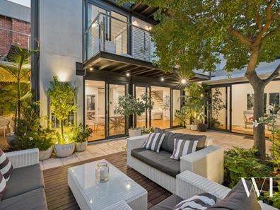 11 Leslie Road, North Fremantle WA 6159