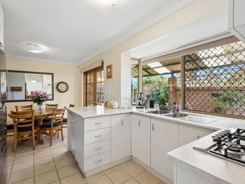 1/32 Ostend Road, Scarborough WA 6019
