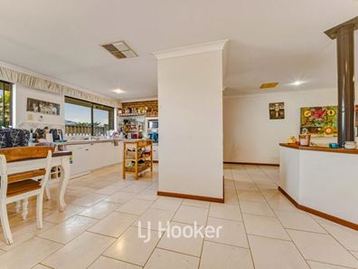 8 Pope Mews, North Lake WA 6163