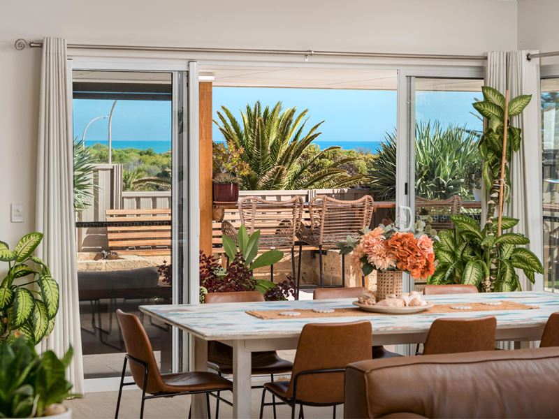 2 Poseidon Way, Glenfield WA 6532