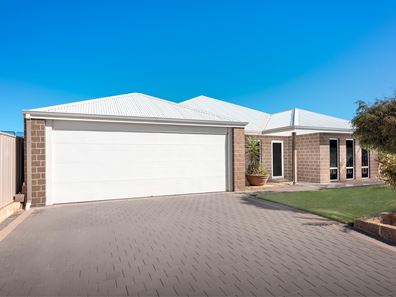 2 Poseidon Way, Glenfield WA 6532