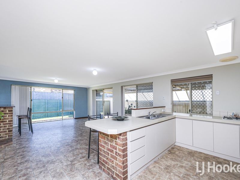 14 Vanilla Glade, Kenwick WA 6107