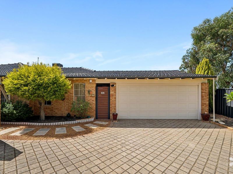 31b Heatherlea Parkway, Leeming WA 6149