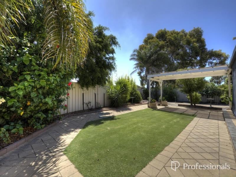 2 Stretton Way, Kenwick