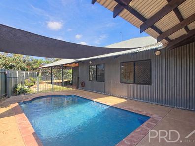 29 Walkington Circle, Millars Well WA 6714