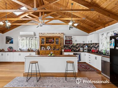 455 Sertorio Road, Chidlow WA 6556