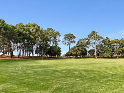 18/42 Gillett Drive, Kardinya WA 6163