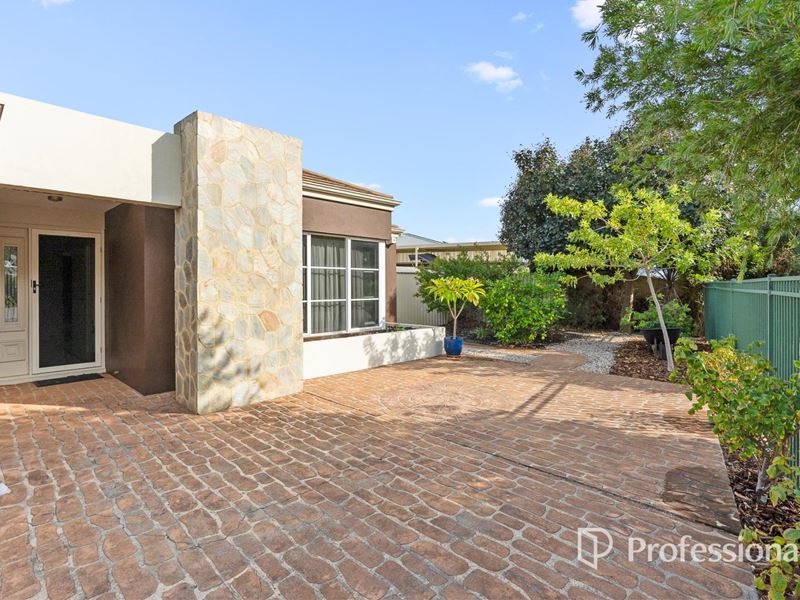 28 Holywell Street, Middle Swan WA 6056