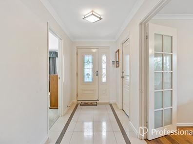 28 Holywell Street, Middle Swan WA 6056