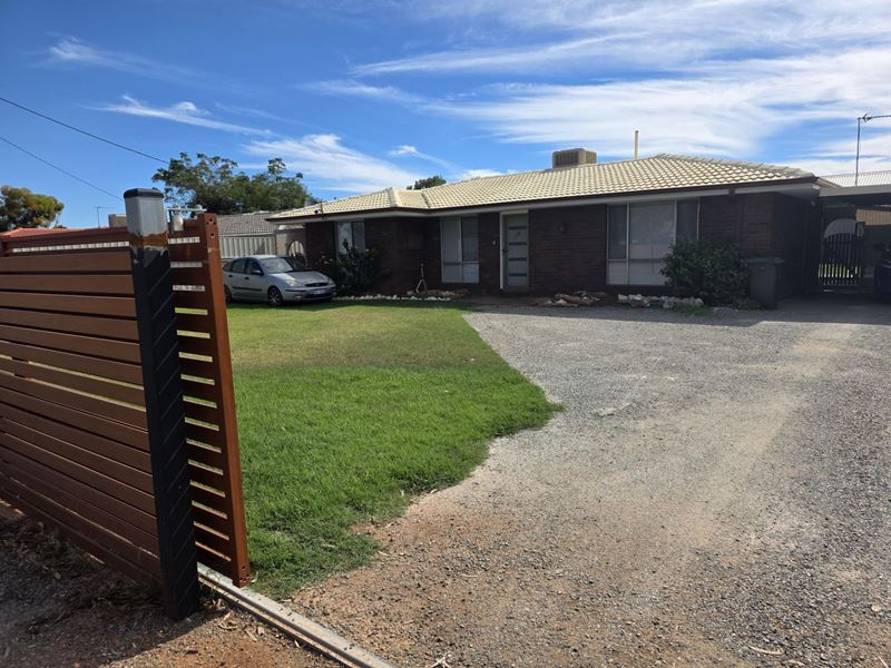 198 Hare Street, West Lamington WA 6430